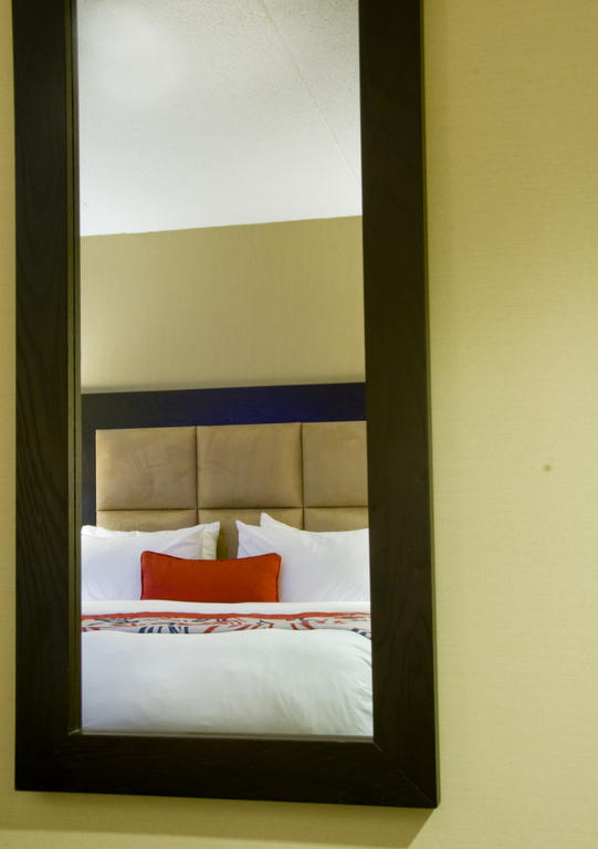 Ramada Plaza Crystal Palace Dieppe Oda fotoğraf